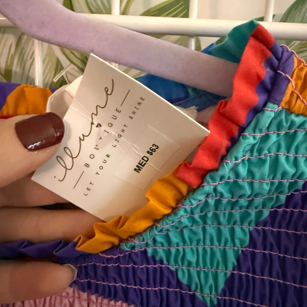 Peach Love Geometric Ruffle Top - Picture 4 of 7